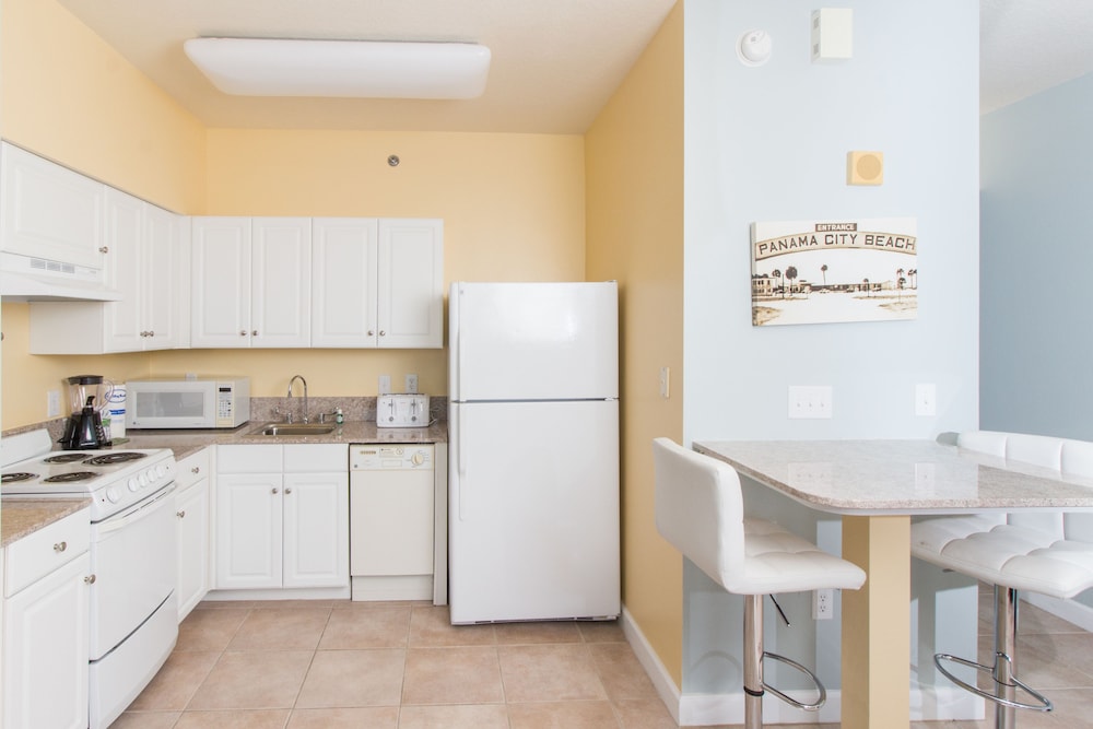 Shores of Panama Beach Resort 50/50