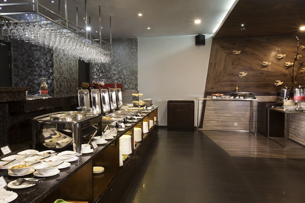 Oak Tree Urban Jakarta 60/71