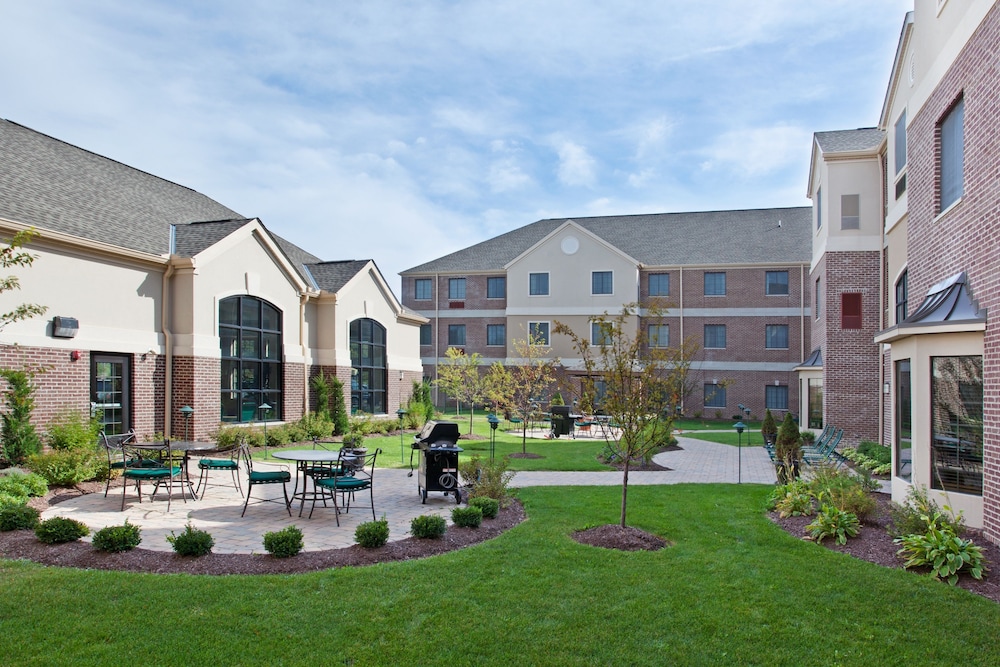Staybridge Suites Akron-Stow-Cuyahoga Falls 3/65