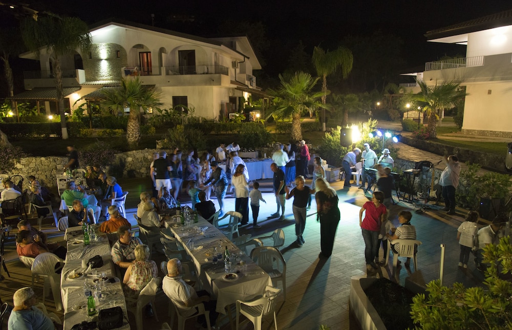 Luzia Agriresort 40/50