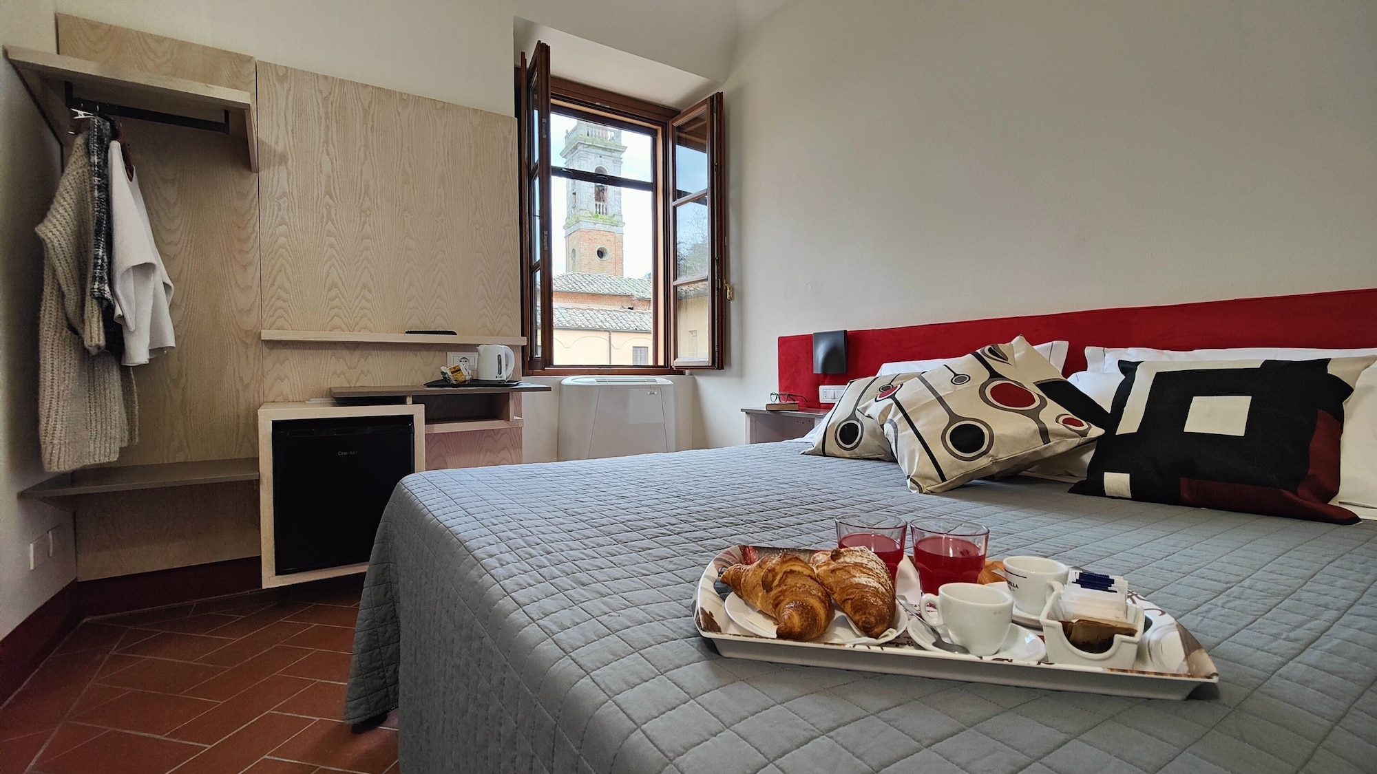 SUPERIOR, DOUBLE OR TWIN BED, GARDEN VIEW