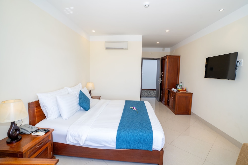 Navy Hotel Cam Ranh 13/50