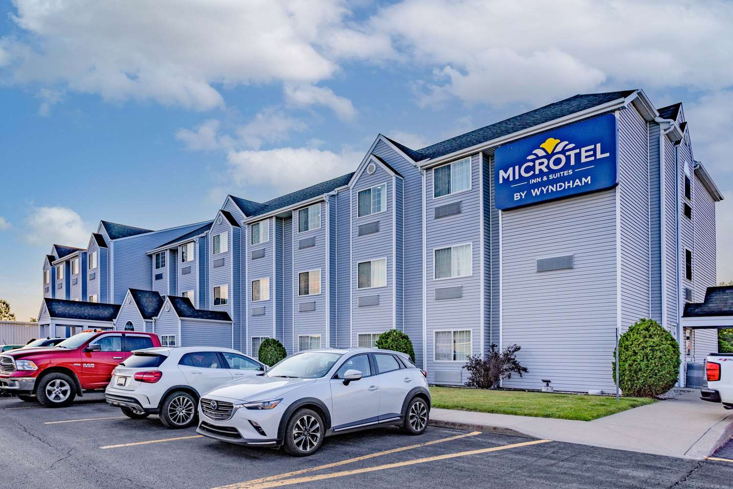 Microtel Inn & Suites by Wyndham Plattsburgh 36/41