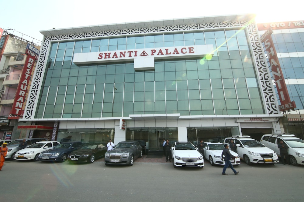Shanti Palace 68/71