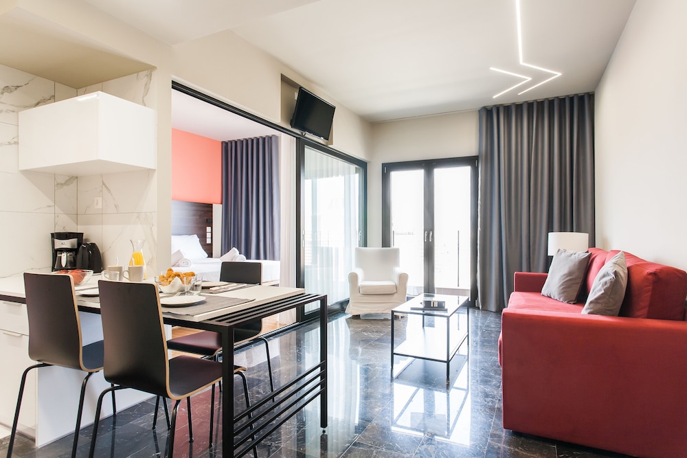 Greece U Around Athens Thissio Suites 18/50
