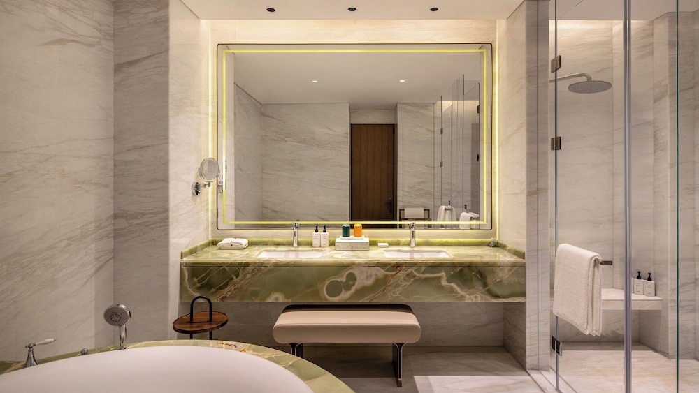 Intercontinental Maotai Town by IHG، Loushanguan 49/50