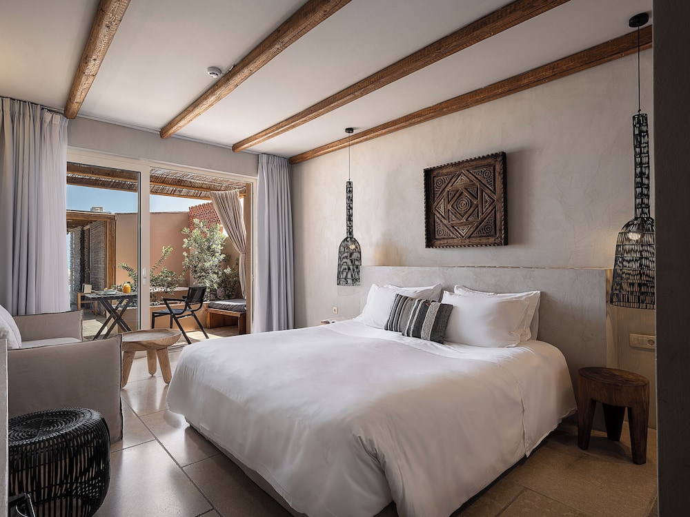 The Theodore Boutique Hotel 16/50