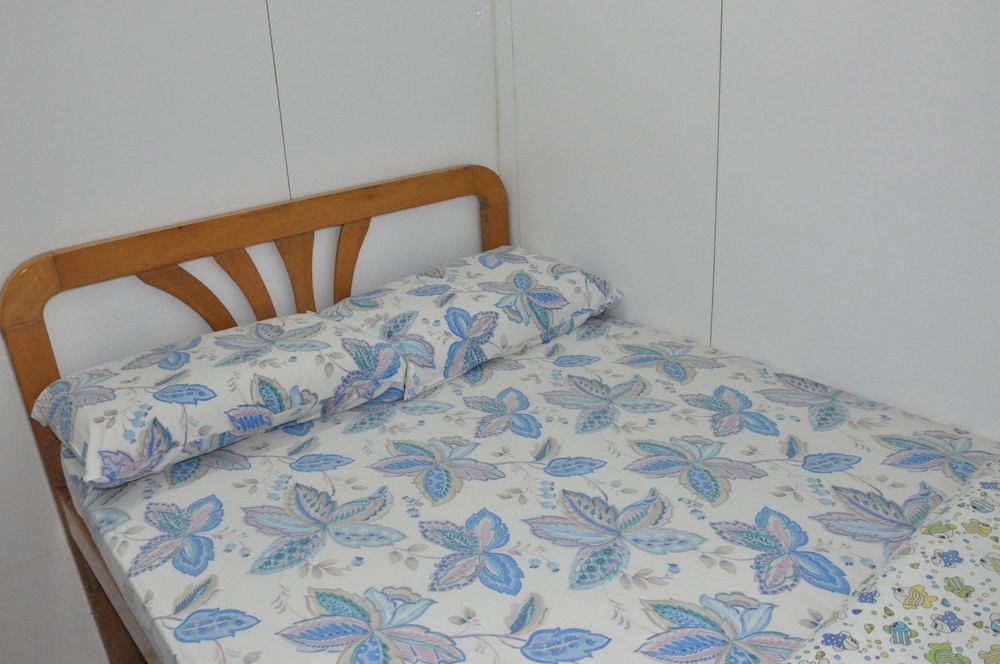 Dragon Hostel 55/66