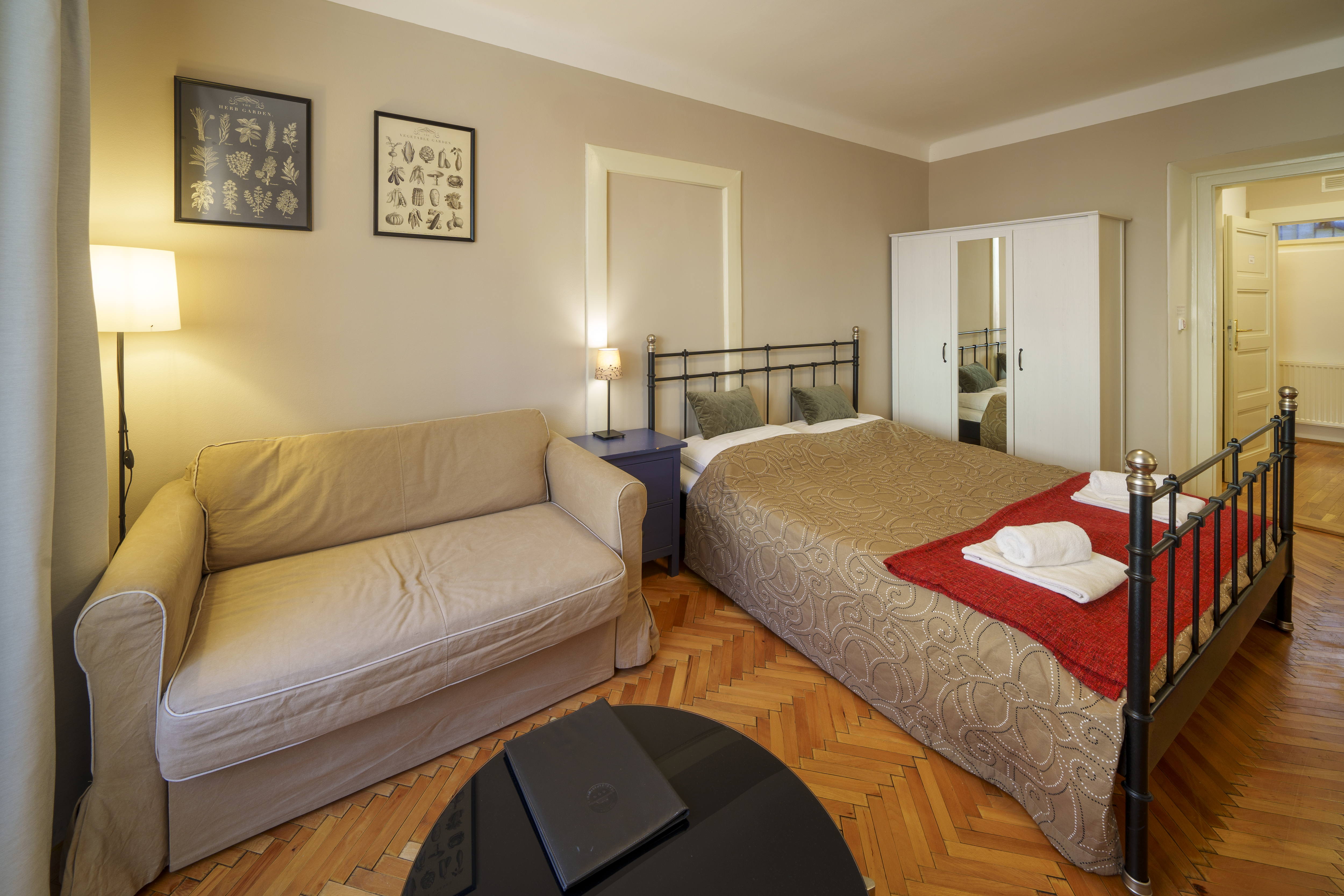 Templova Apartments 12/39