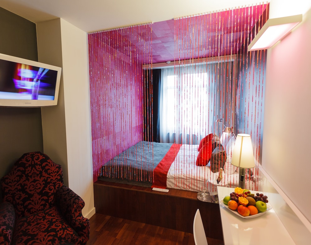 BOHEM ART HOTEL 19/59