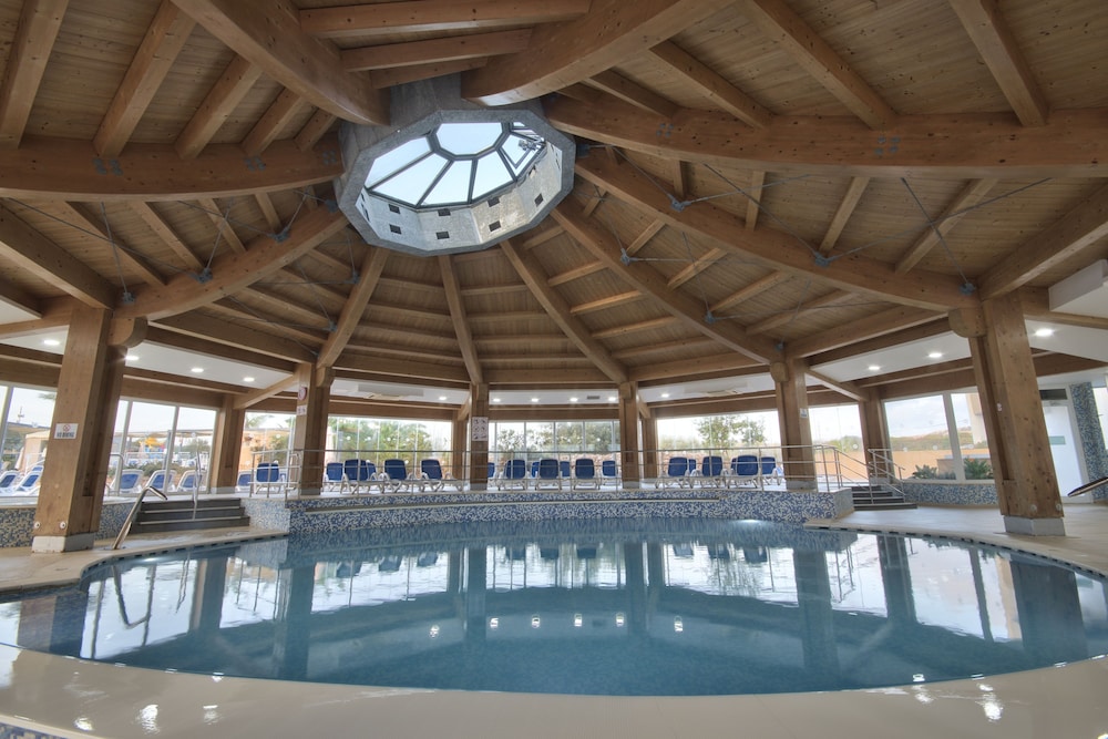 db Seabank Resort and Spa 17/50