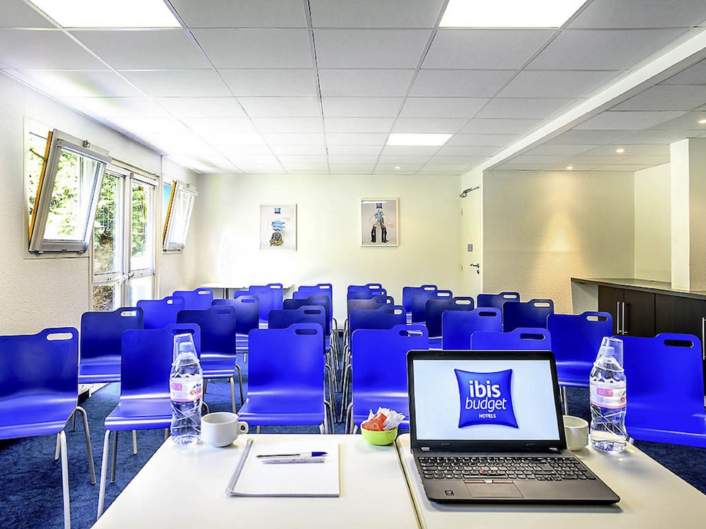 Ibis Budget Valenciennes Petite Foret 27/36