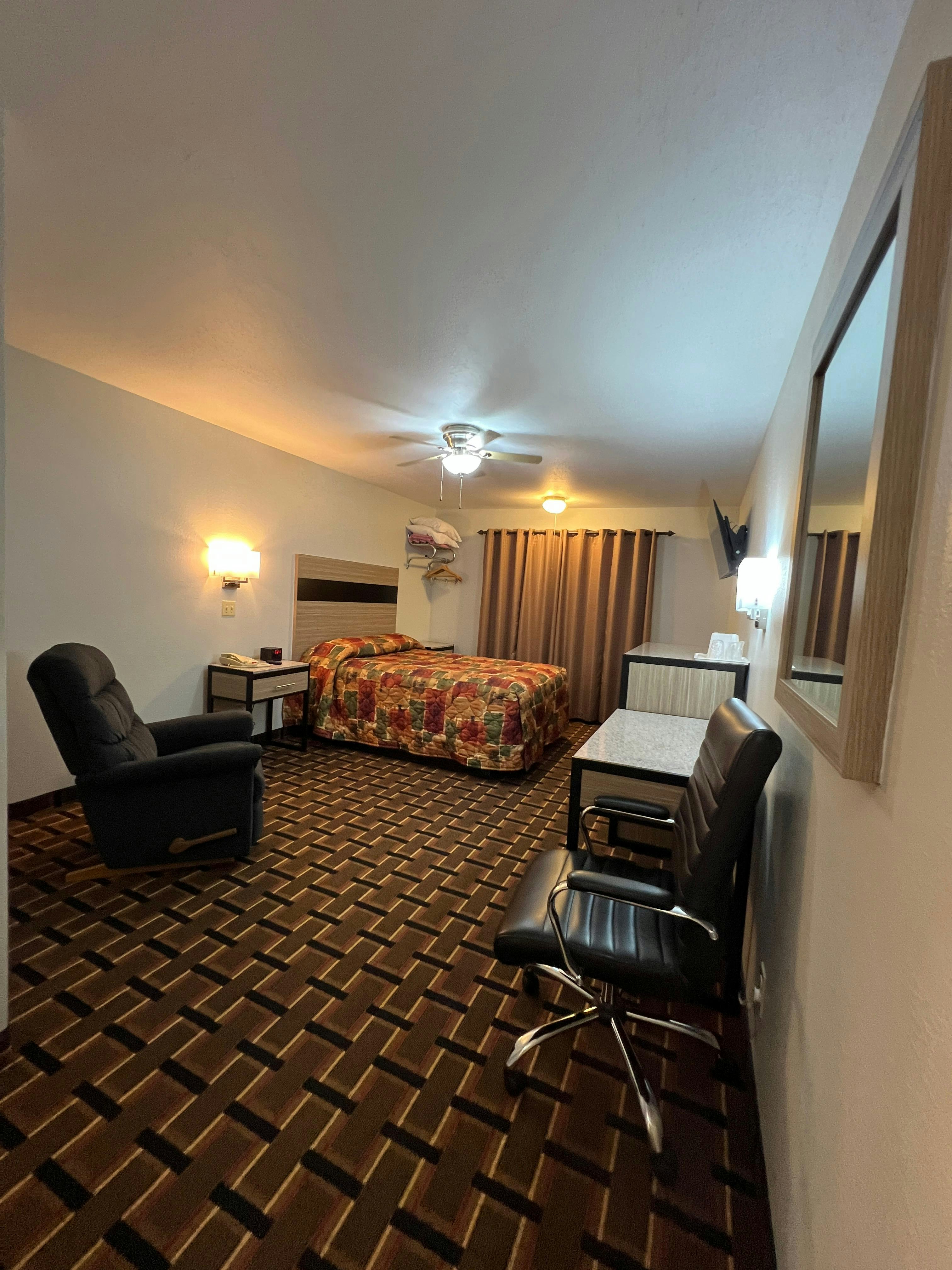 Deluxe Inn Capital O Nebraska City I 29 23/36