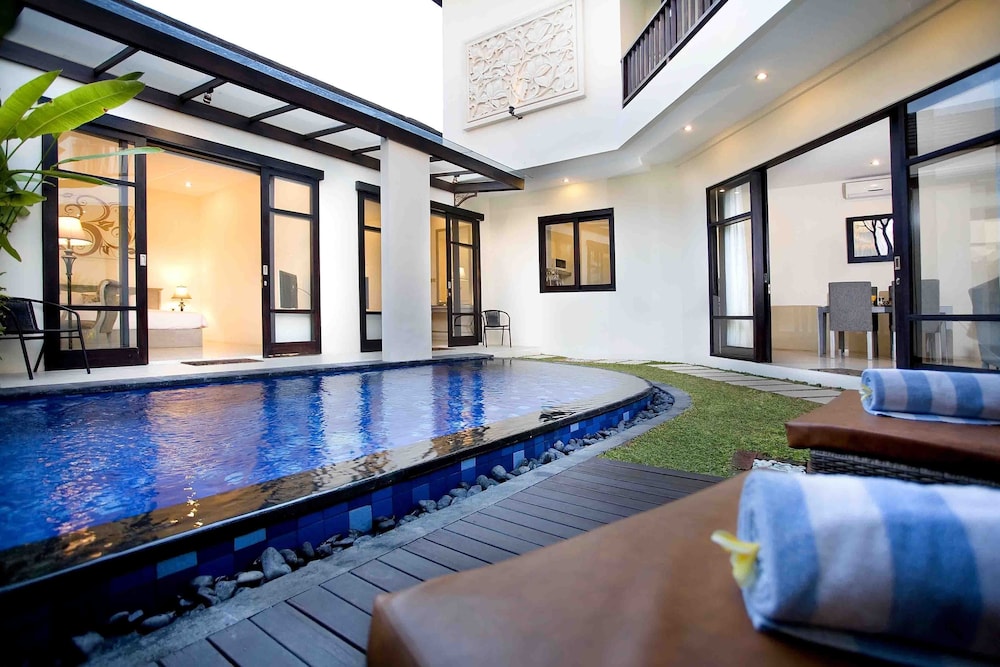 Awila Villas Kuta 12/61