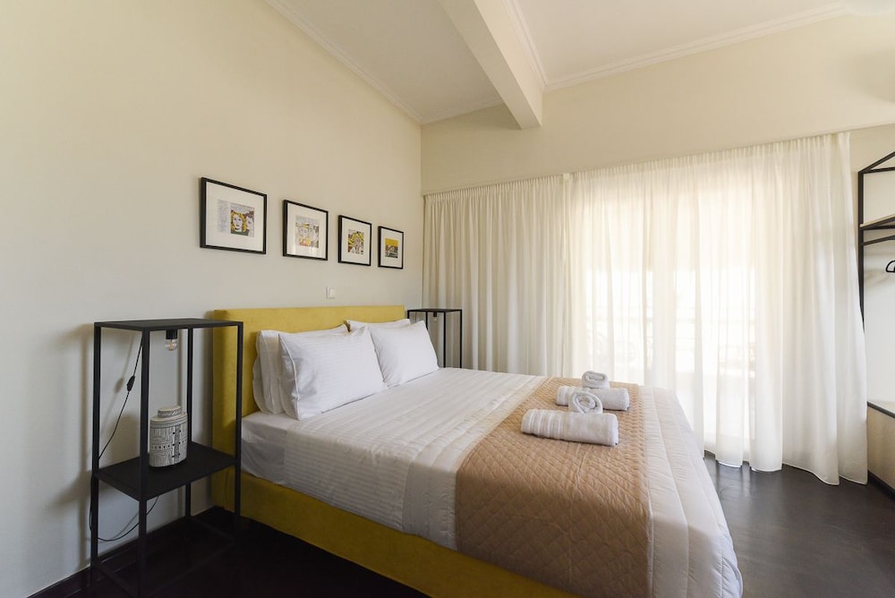 1 Bedroom, Apartment, 1 Queen and 1 Single Bed, Acropolis View