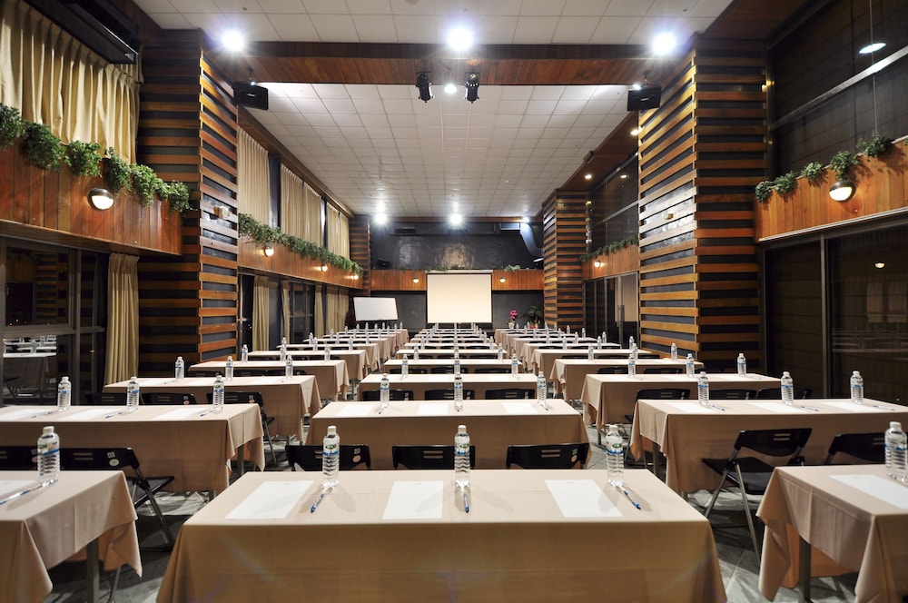 Kavalan Hotel 51/61