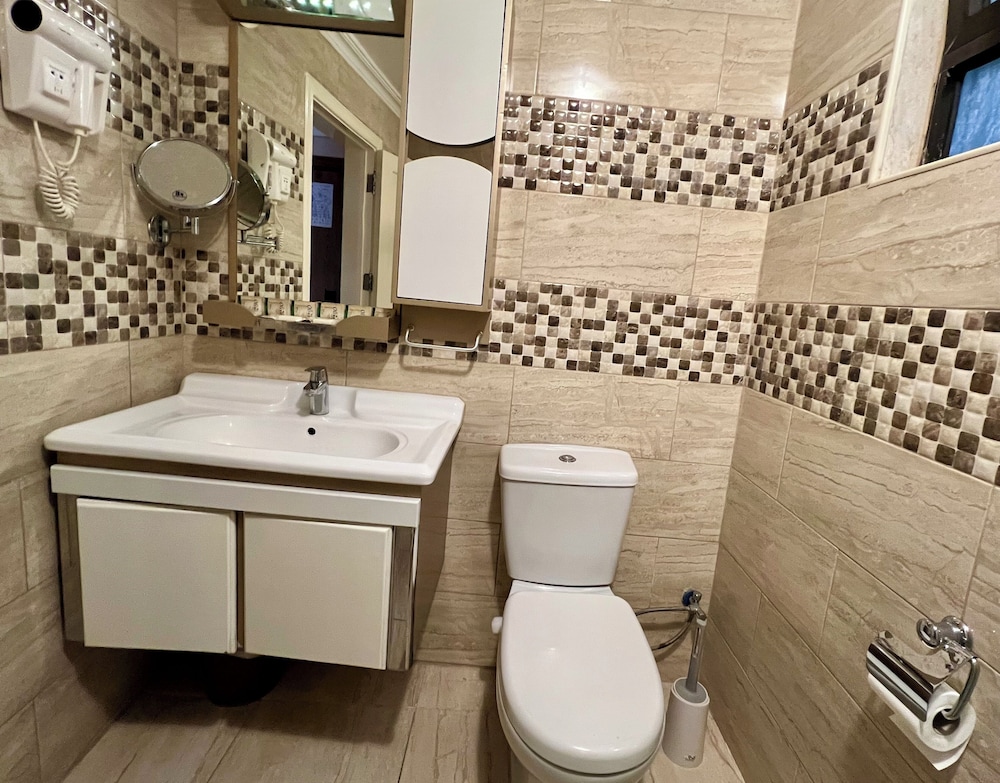 Maswada Plaza Hotel 50/50