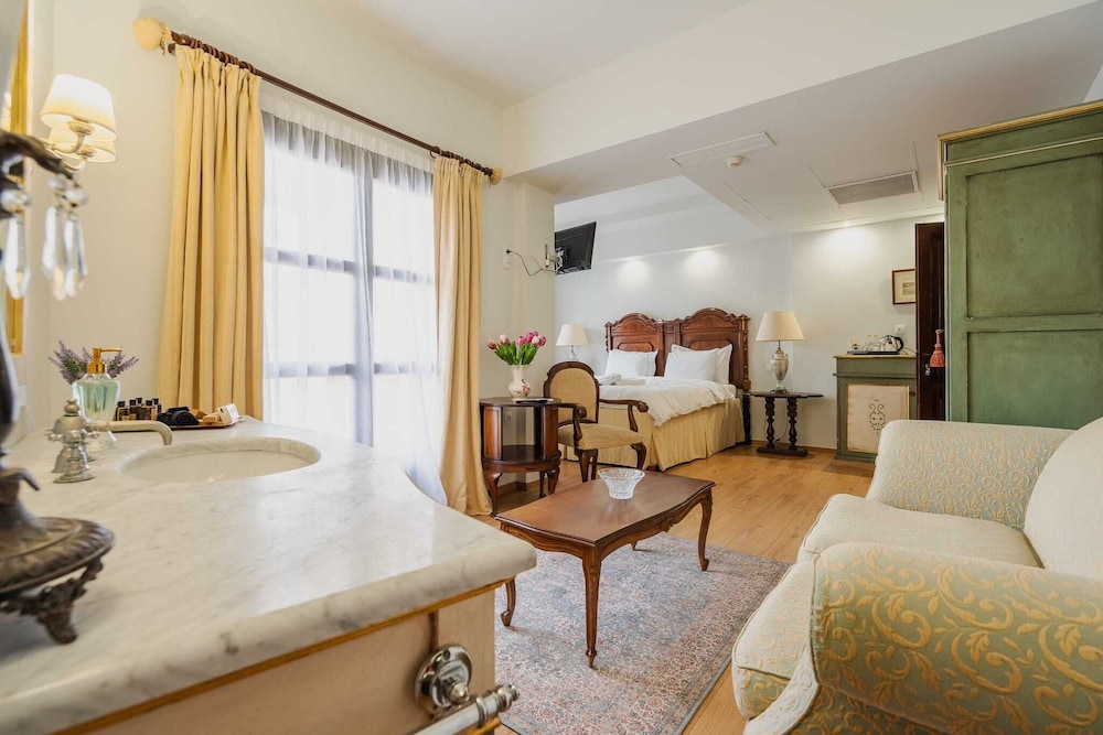 Le Convivial Luxury Suites & Spa 25/45