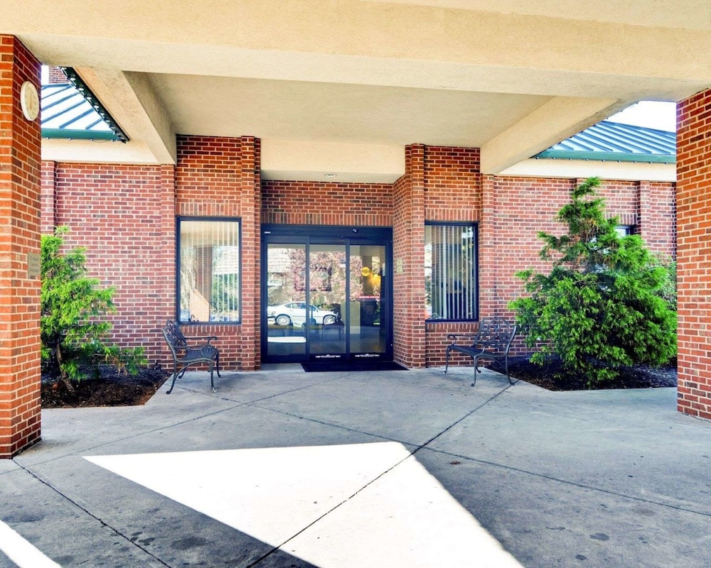Comfort Inn Blacksburg University Area 8/36