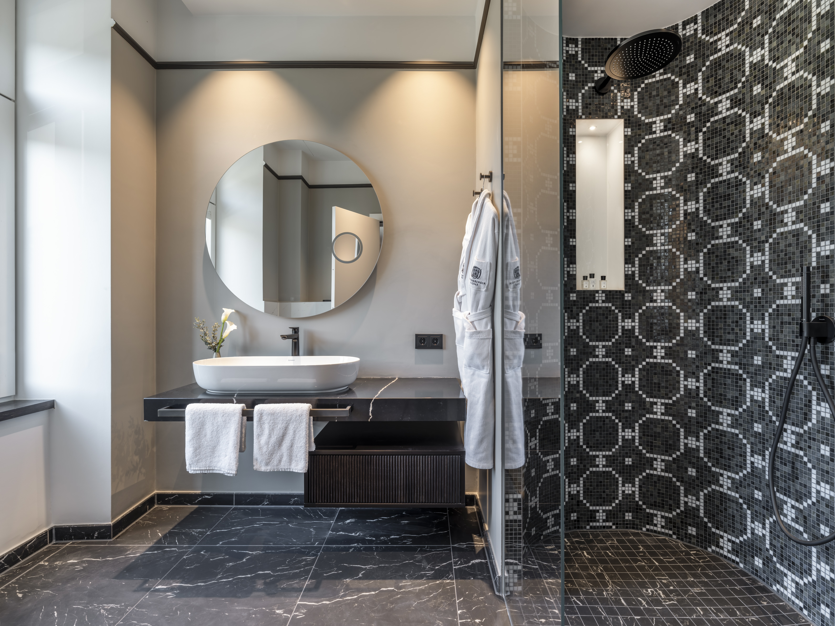 Heritage, Suite, Park View