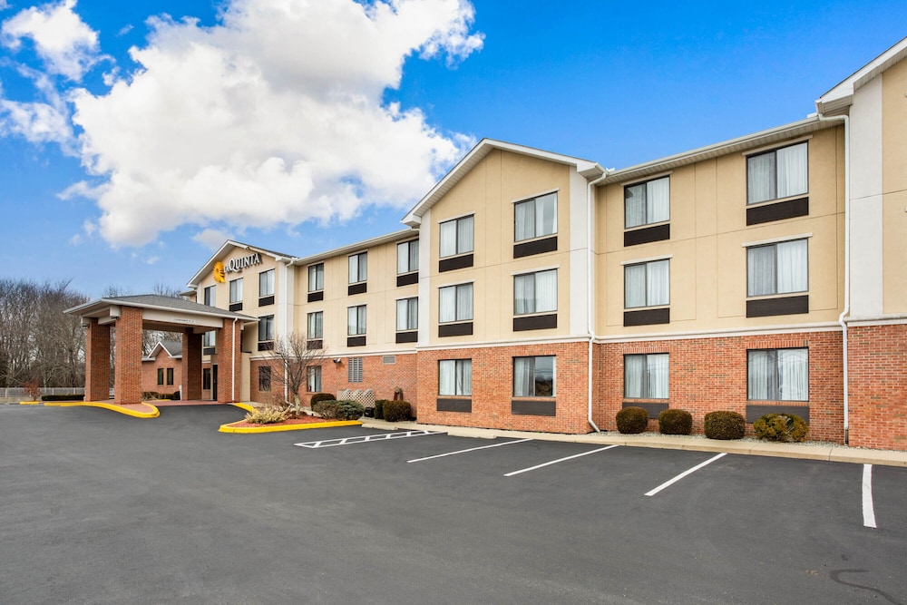 La Quinta Inn & Suites by Wyndham Norwich-Plainfield-Casino 30/33
