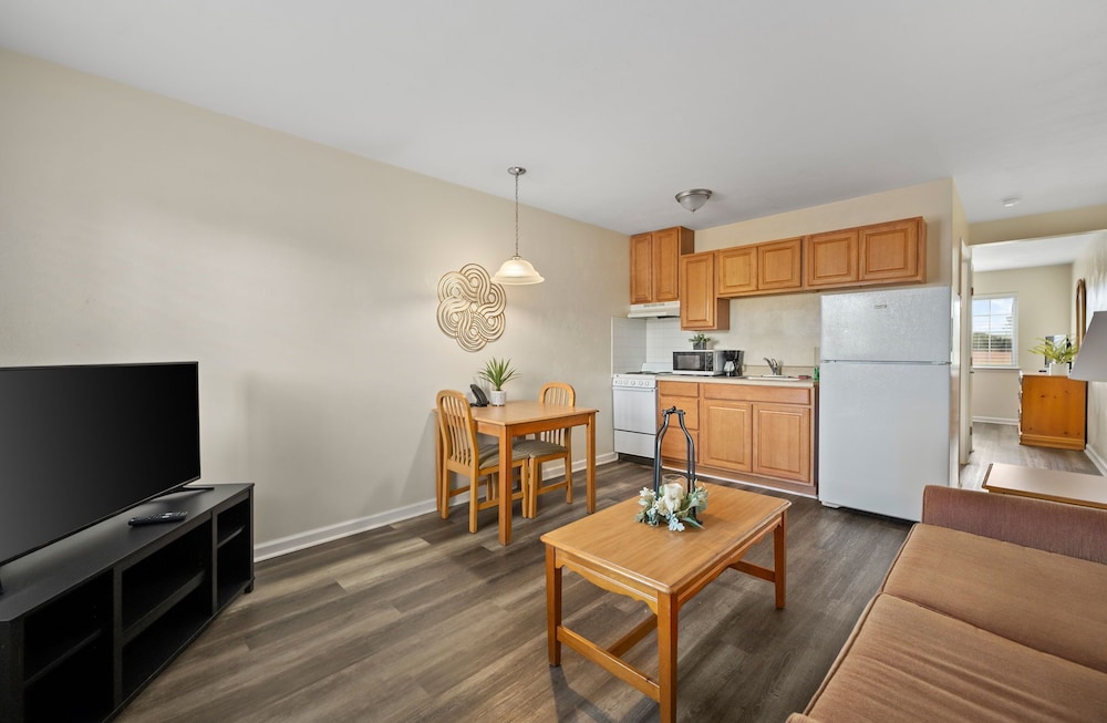 Affordable Suites Charlottesville 13/55