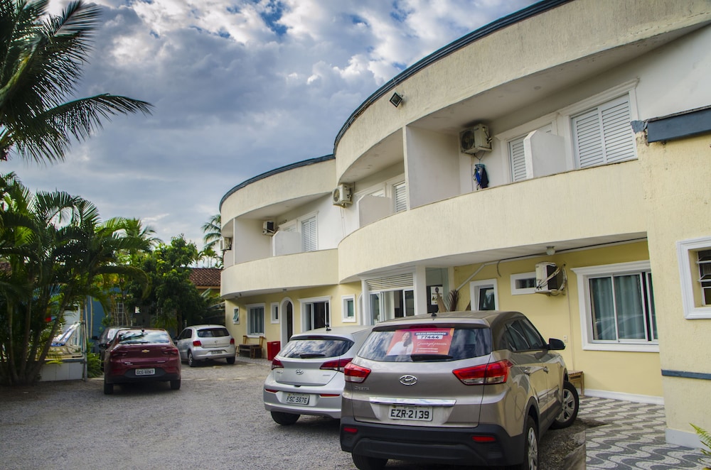 Iracemar Hotel Guaruja 67/74