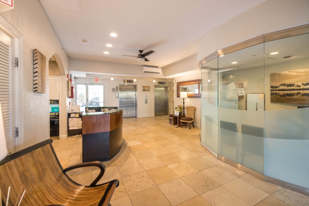 Regency on Beachwalk Waikiki by OUTRIGGER 14/50