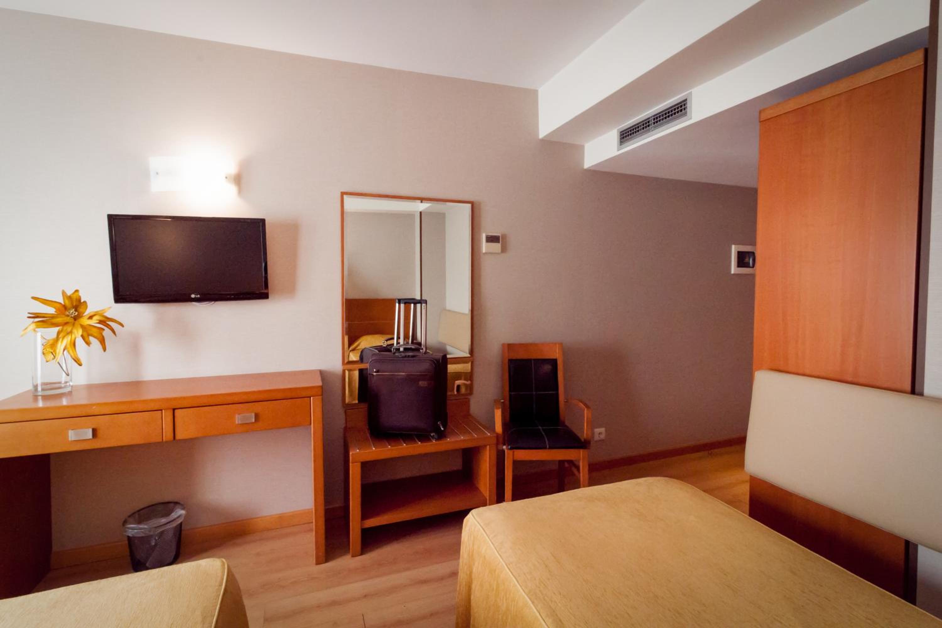 Hotel 4 Estacoes 30/50