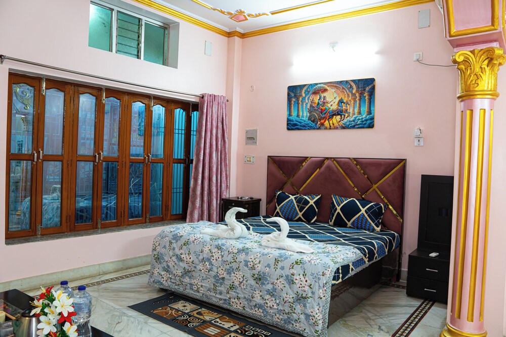 Trilok Residency 17/50
