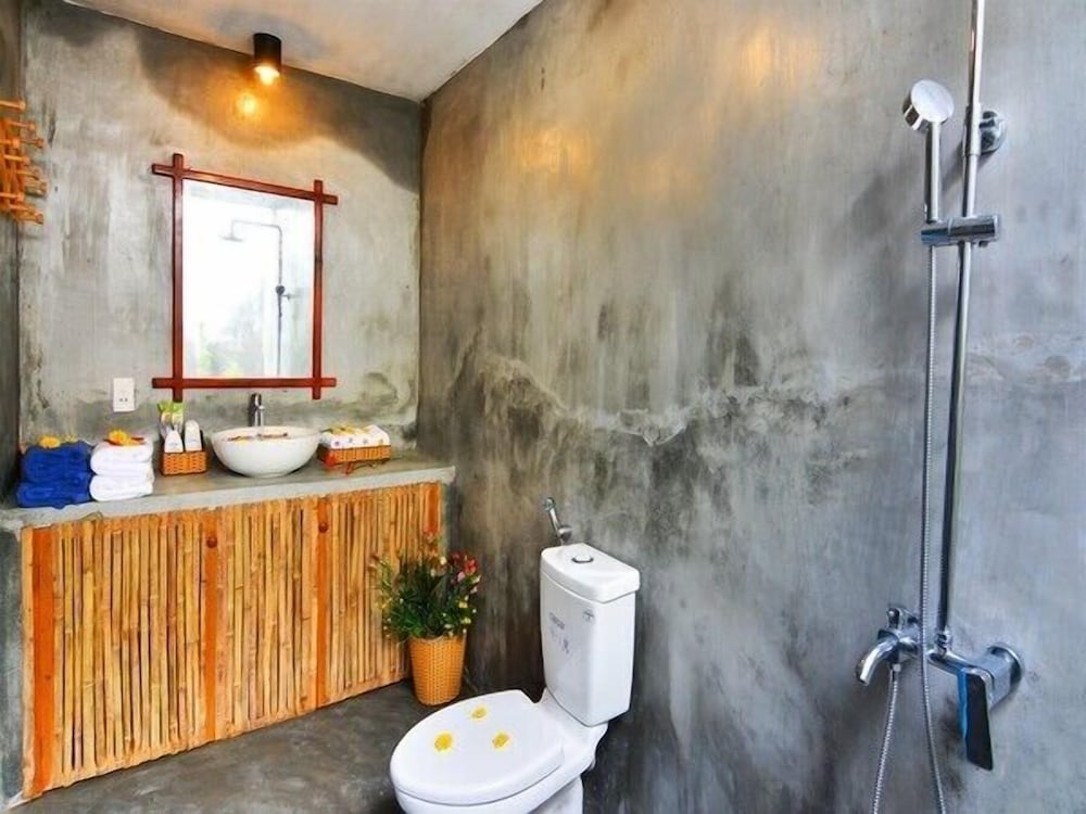 Local Beach Homestay 28/31