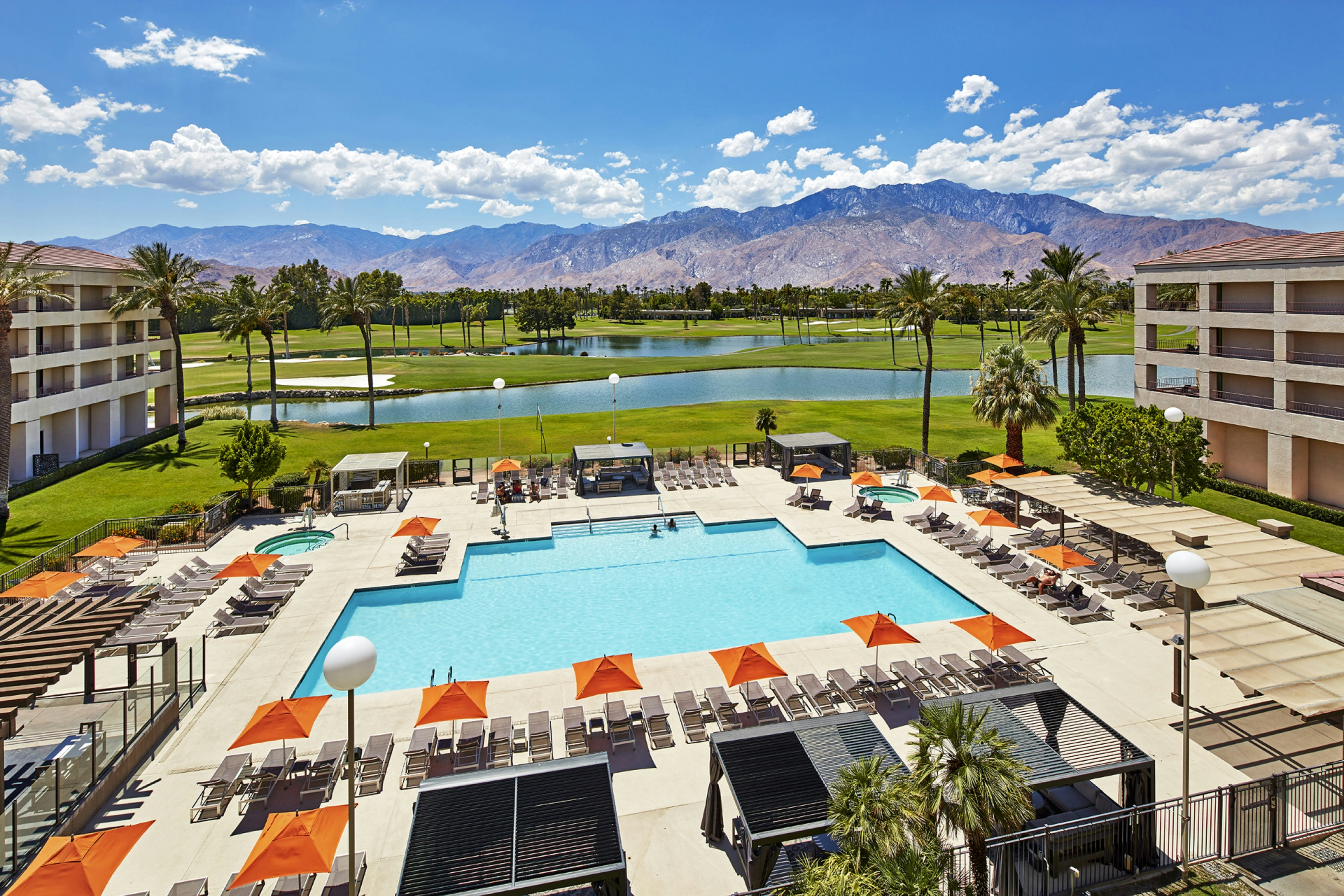 Doubletree By Hilton Golf Resort Palm Springs 69/81