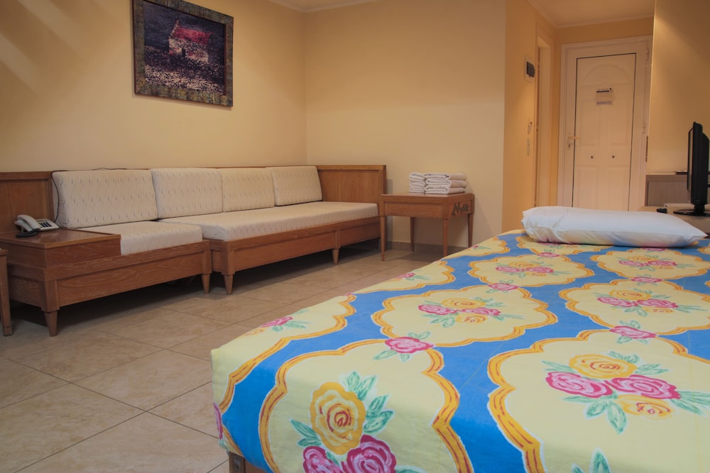 Coral Beach Hotel 9/21