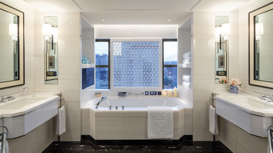The Peninsula Beijing Hotel 56/57