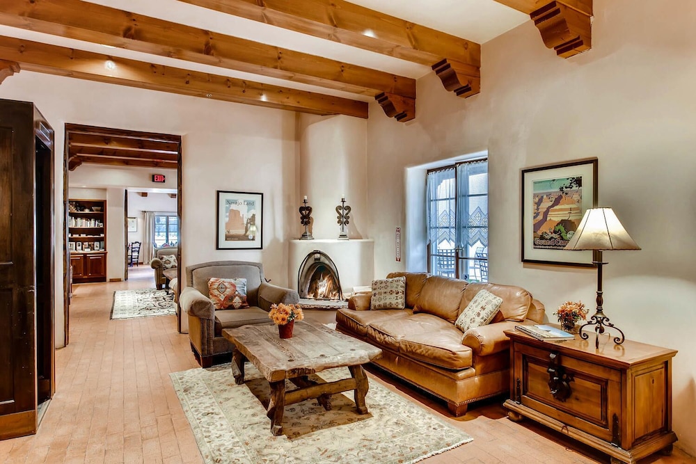Old Santa Fe Inn 38/64