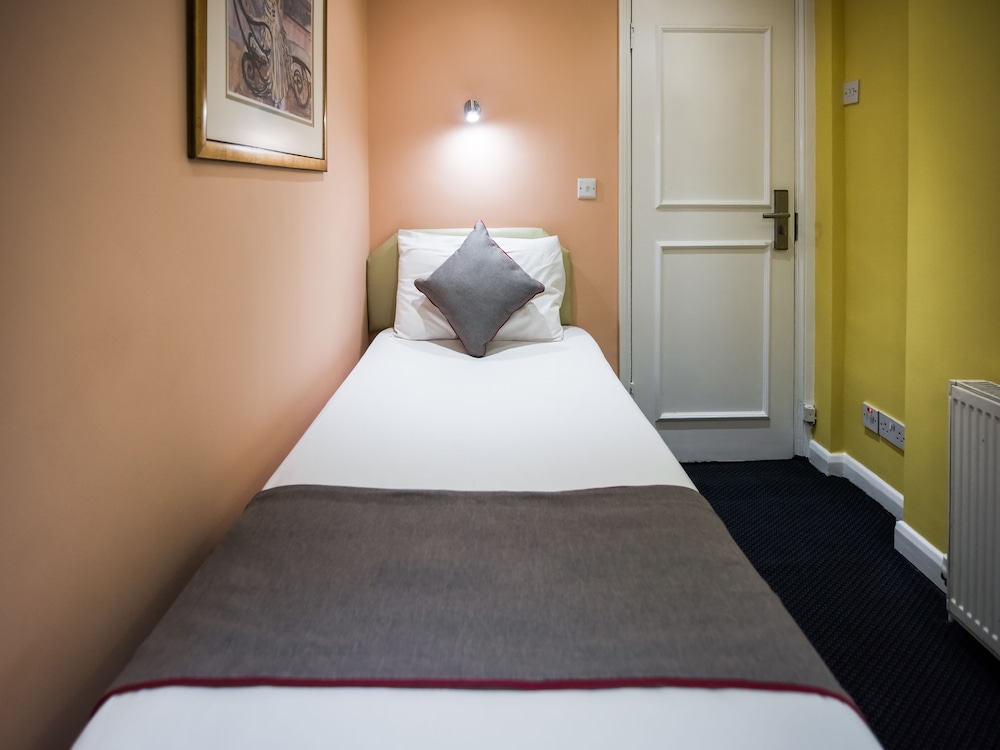 Grantly Hotel London Shepherd s Bush 35/50