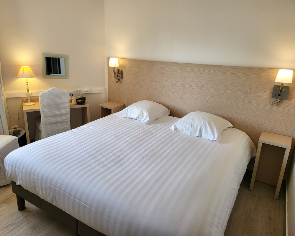 Hotel Causse Comtal 17/84