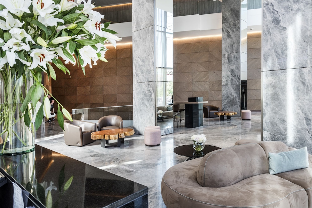 ICON HOTEL 48/58
