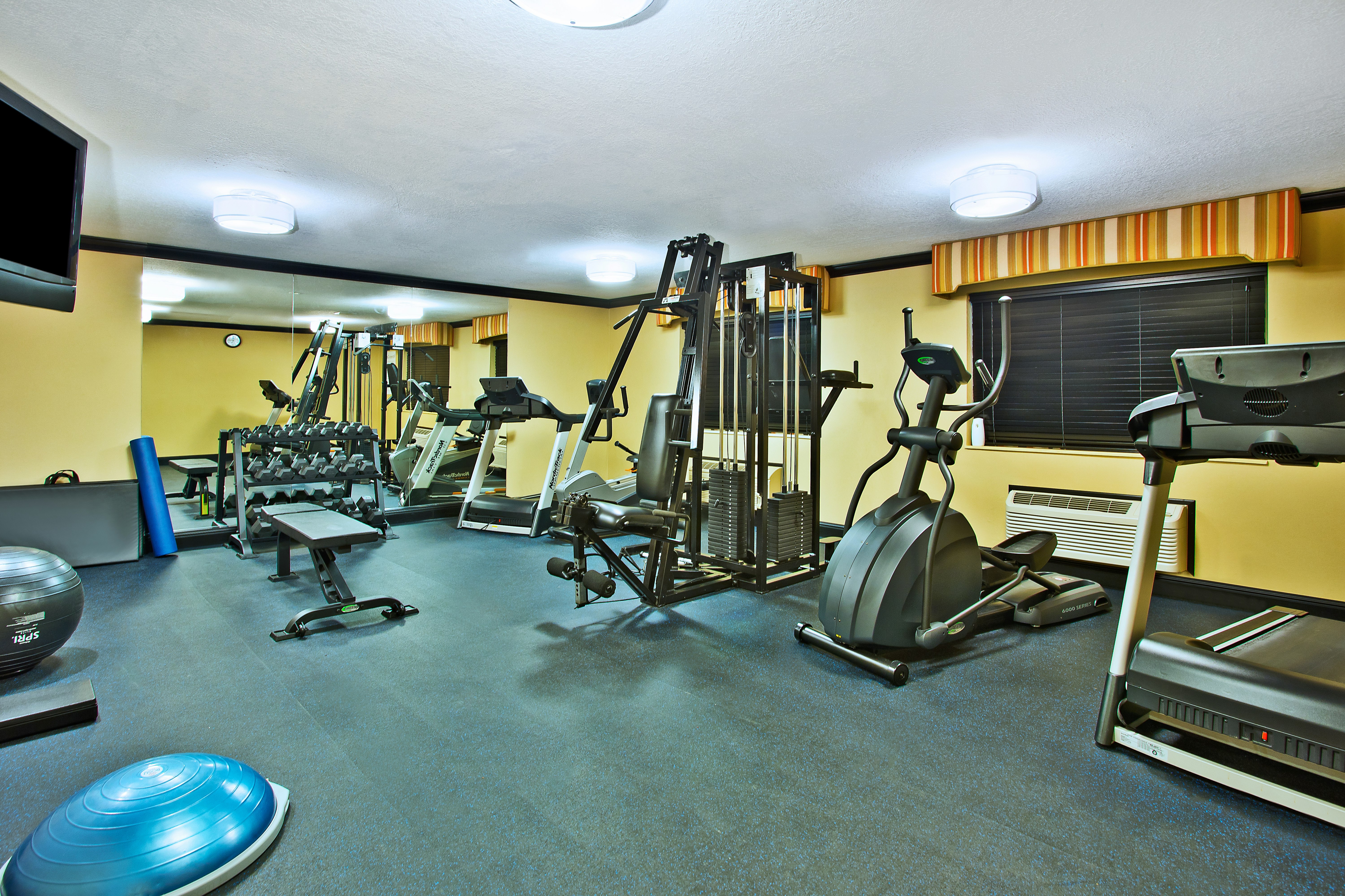 Holiday Inn Express Suites Wabash 38/65