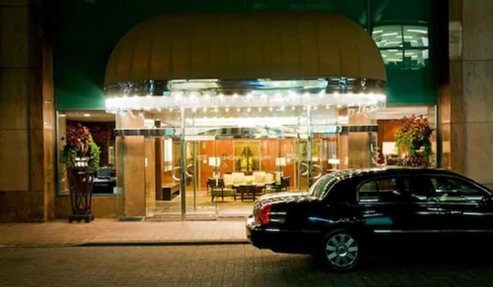 Cambridge Suites Hotel - Toronto 6/67