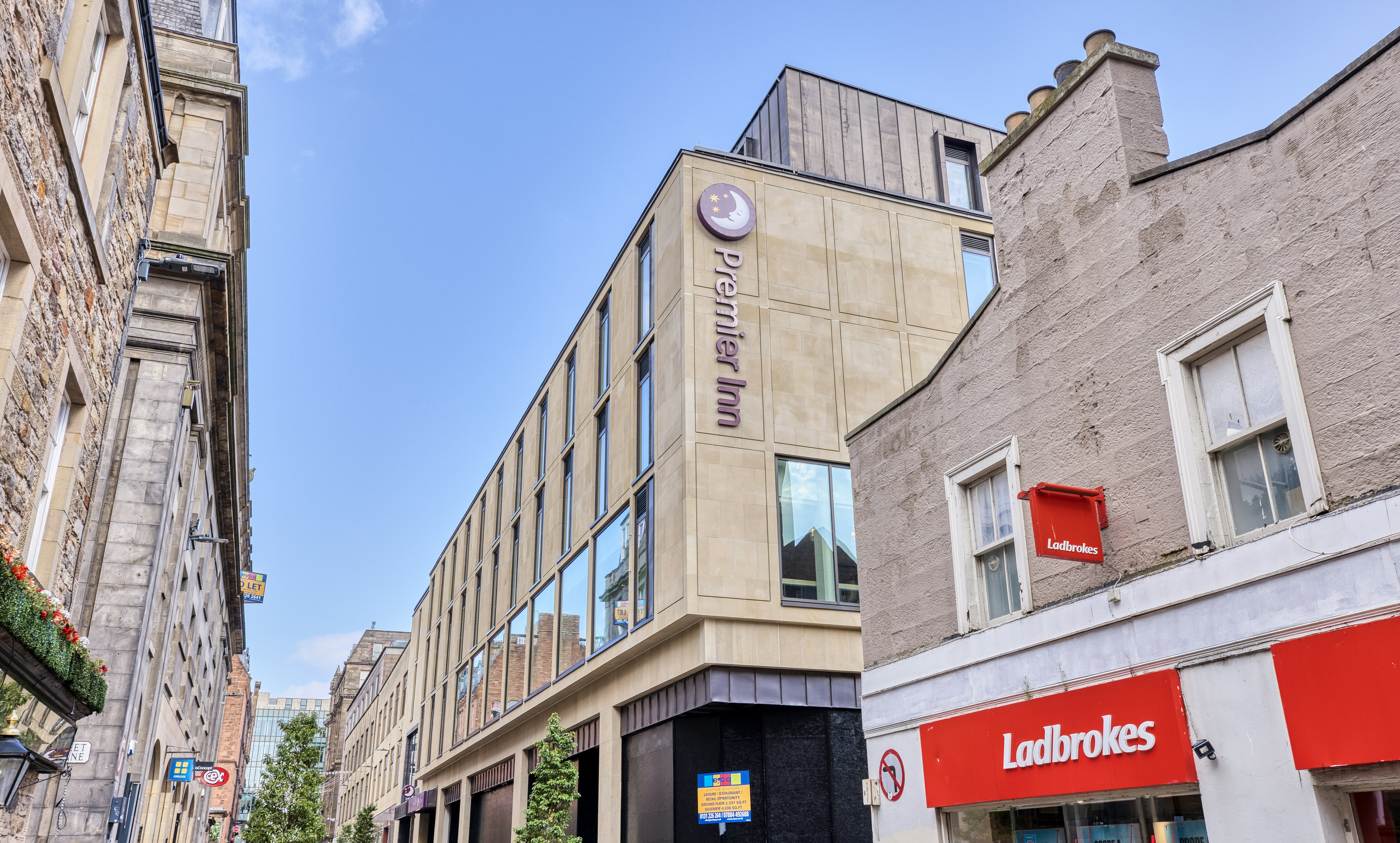 Premier Inn Edinburgh City Centre (Waverley) Hotel in EDINBURGH