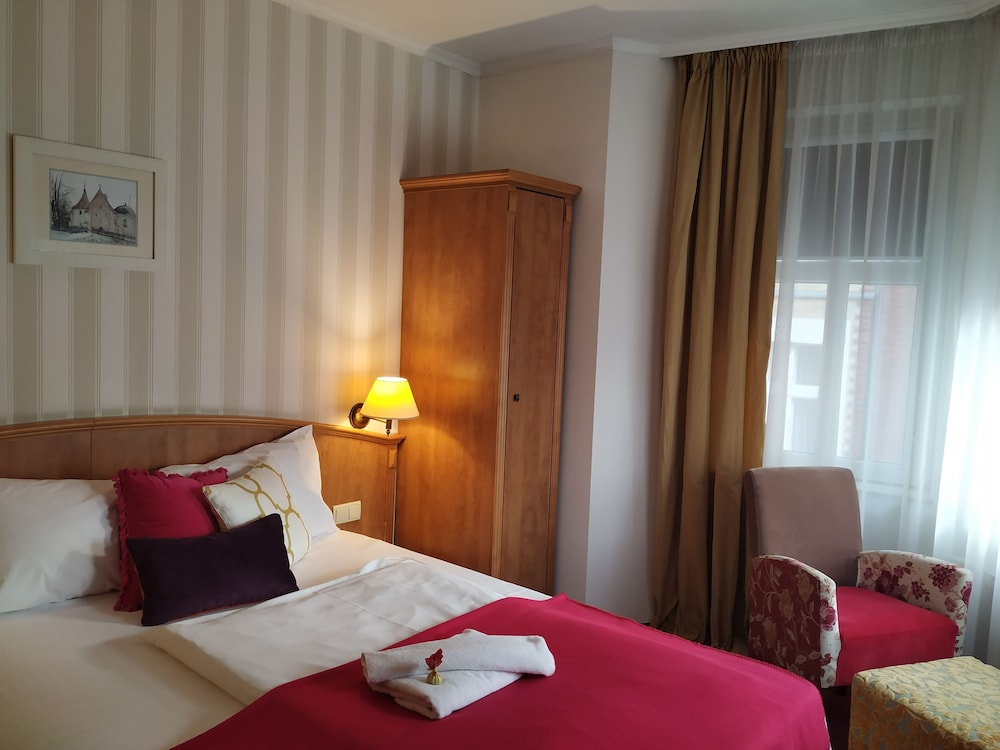 Hotel Stare Miasto Old Town 26/67