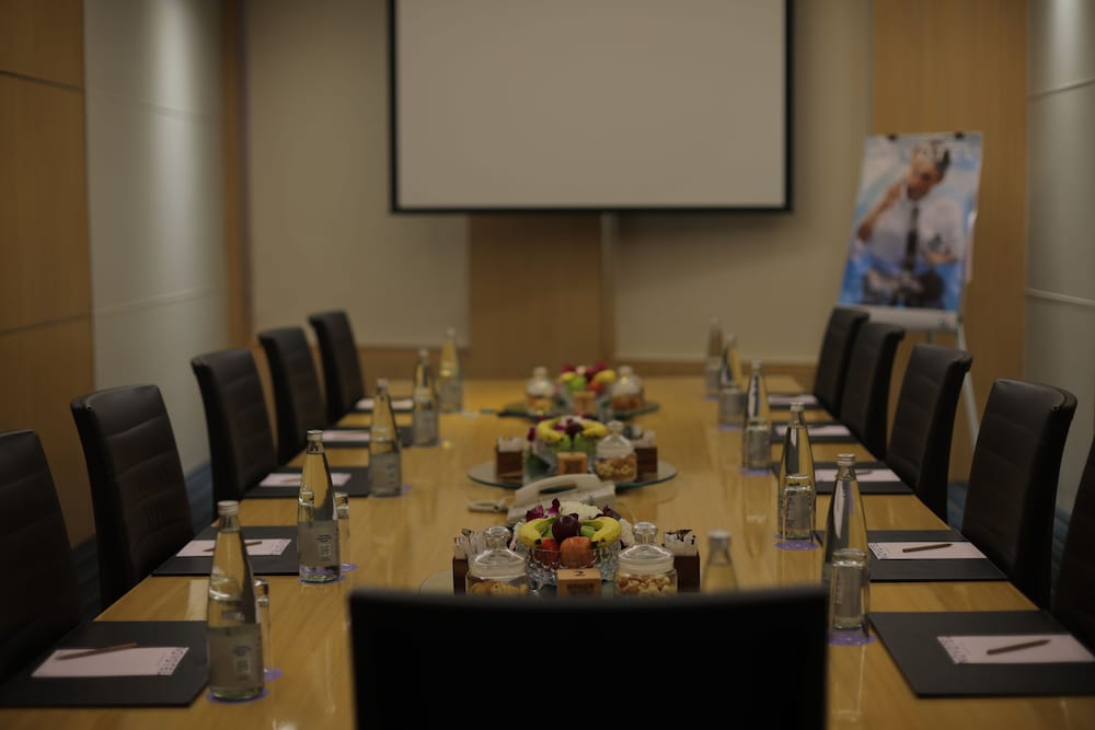 NOVOTEL HYDERABAD AIRPORT 62/71