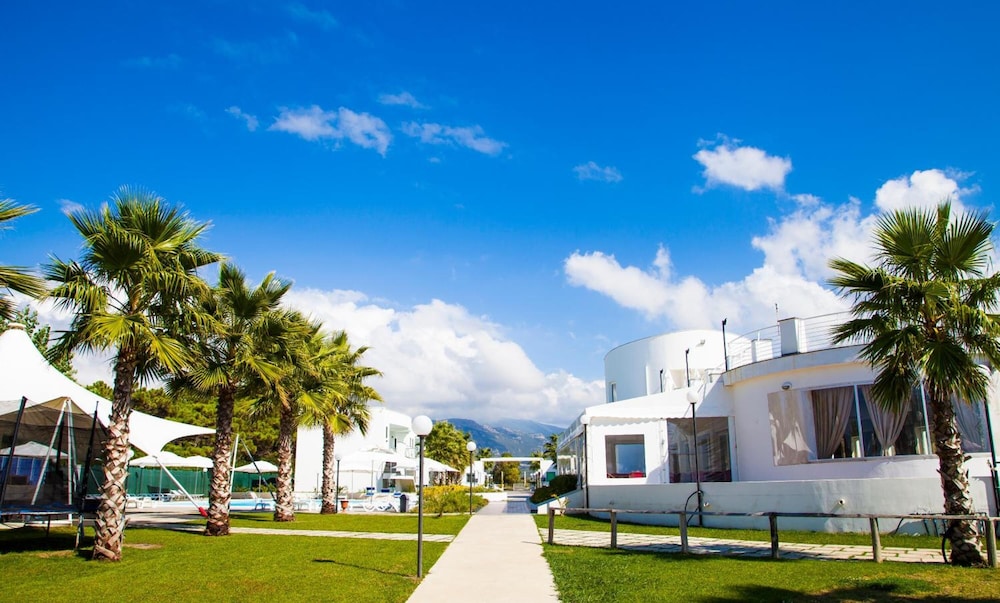 Medea Beach Resort 37/50