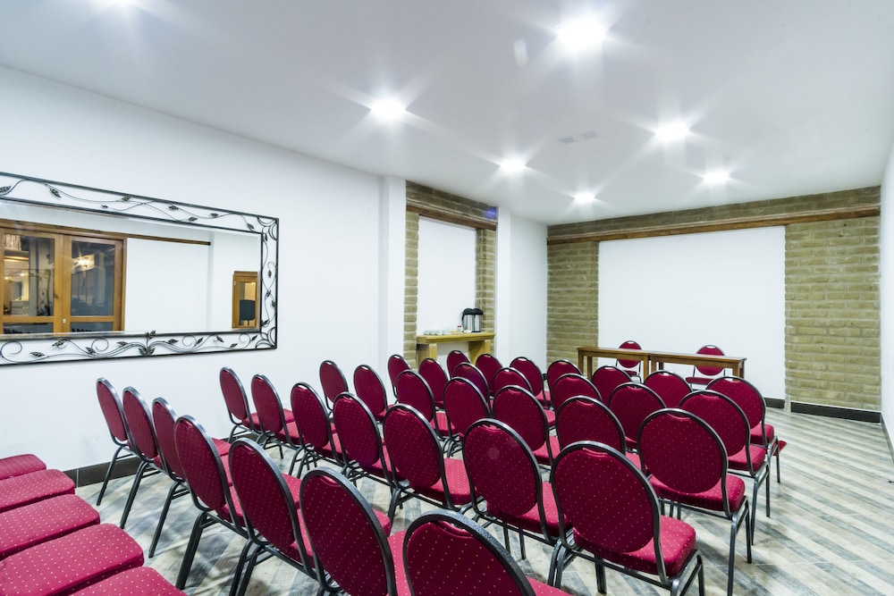 Hotel El Giro 41/50