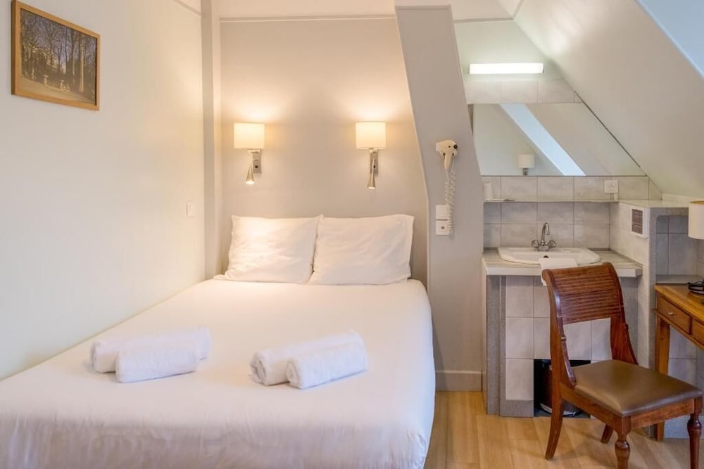 Hotel Marignan 24/67