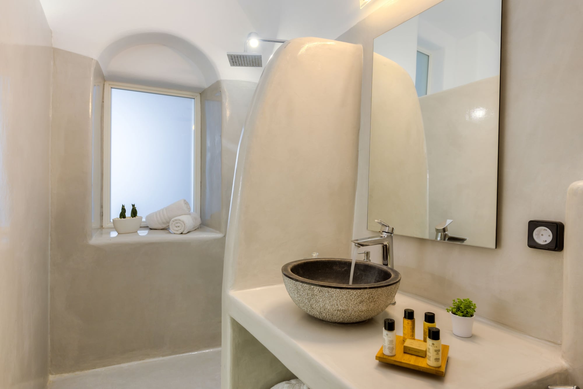 2 BEDROOMS, VILLA, SEA VIEW