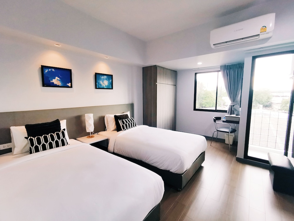Superior, Twin Beds