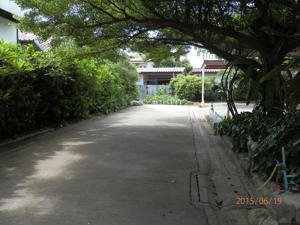 Sandy Serviced Apartment 59/62