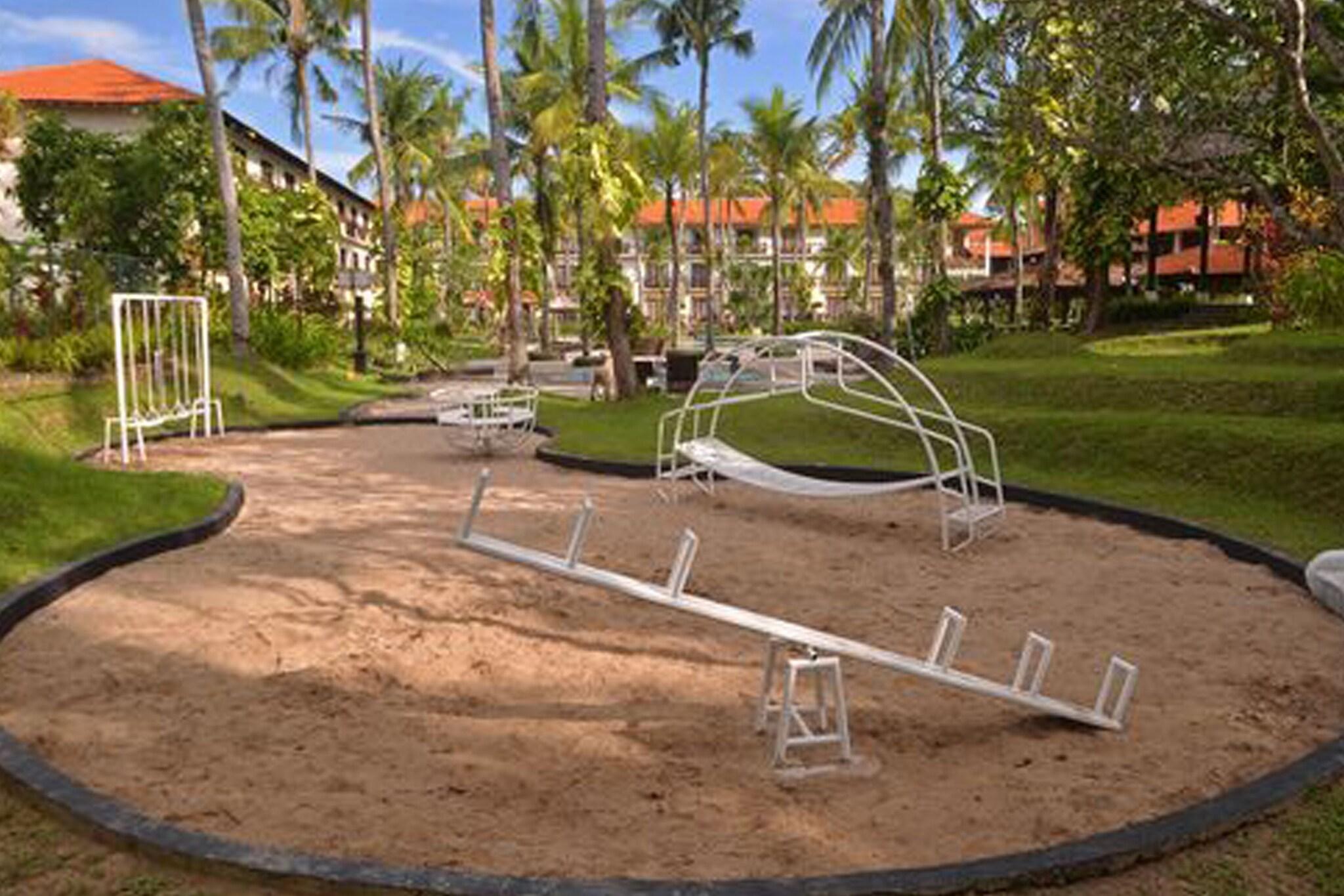 SHL Hotel and Resort 44/77